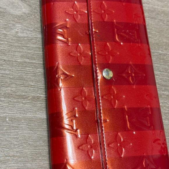 Louis Vuitton Red Monogram Wallet - Picture 1 of 8
